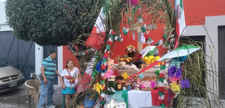 Ajijic’s Holy Cross tradition lives on amid color and fireworks