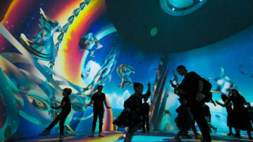 Two high-tech entertainment domes arrive at the Benito Juárez Auditorium