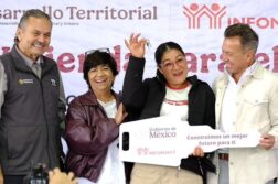 First homes delivered in El Salto; 75,000 more projected