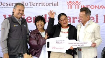 First homes delivered in El Salto; 75,000 more projected