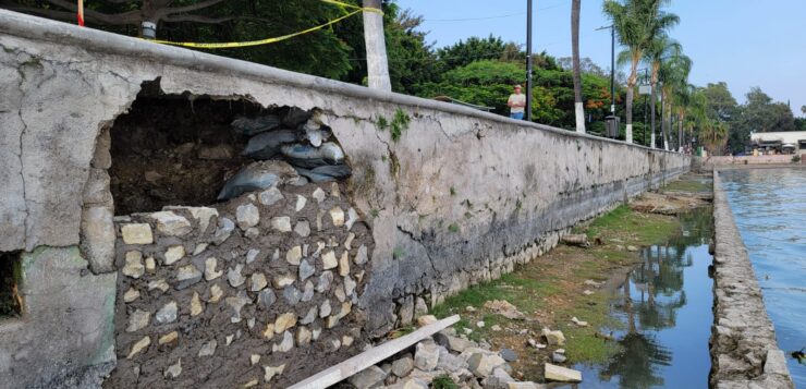 Wave damage repaired on the Ajijic Boardwalk