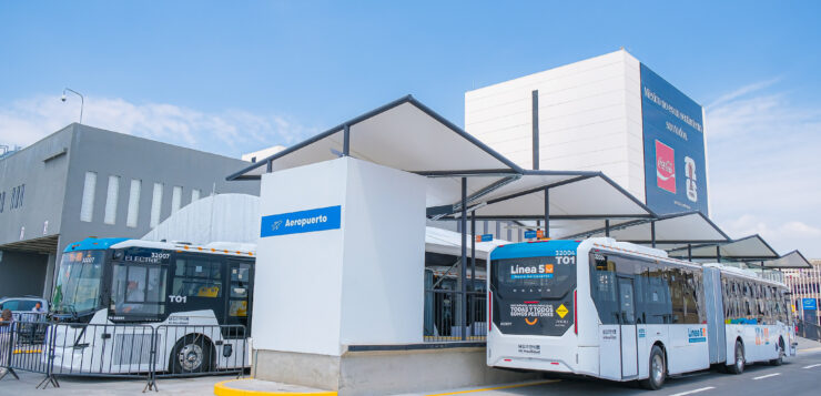 Line 5 airport service begins operations