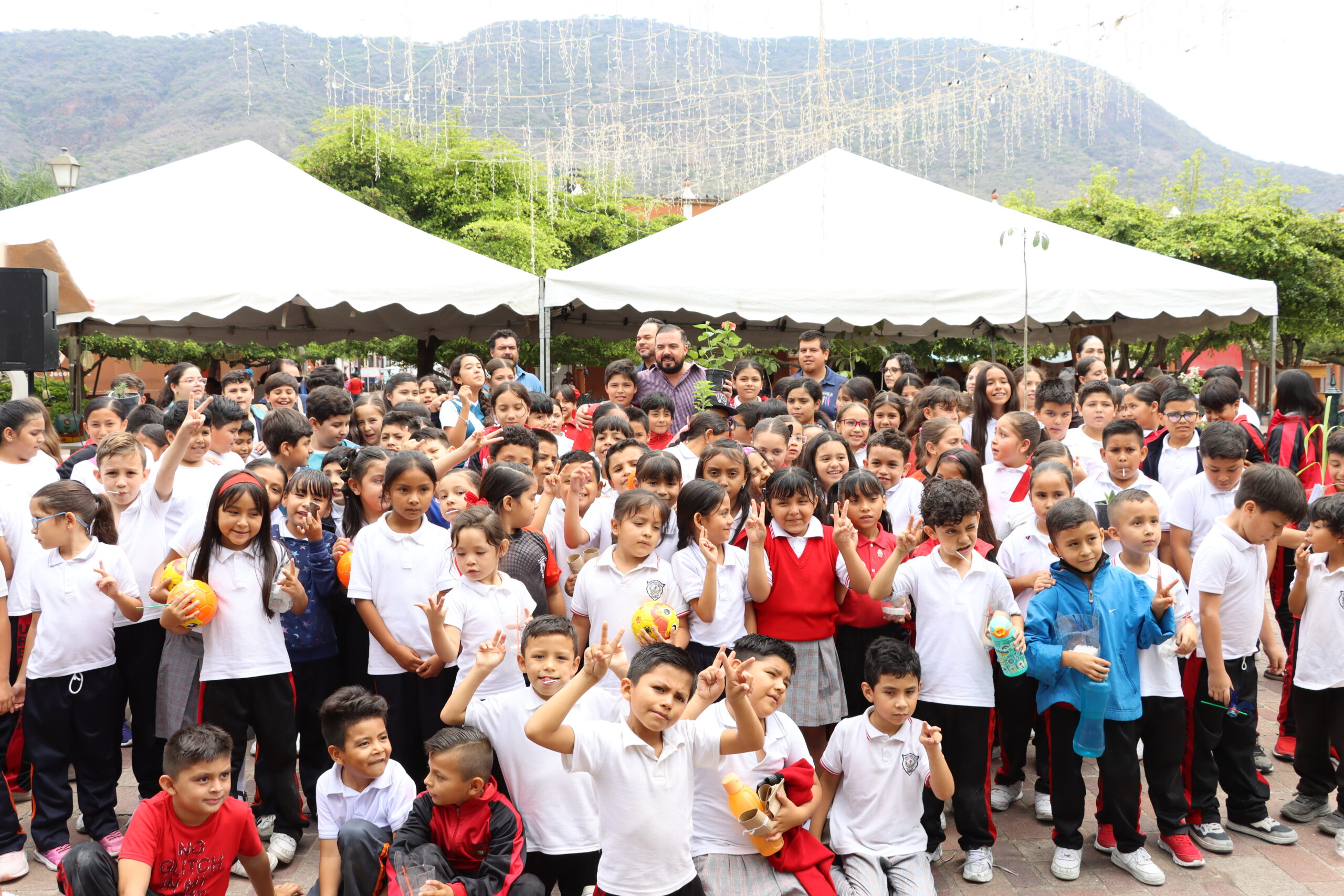 Jocotepec’s World Environment Day event draws over 800