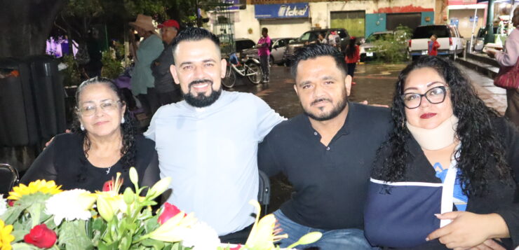 Ajijic honors Father Fernando Gómez on priesthood anniversary