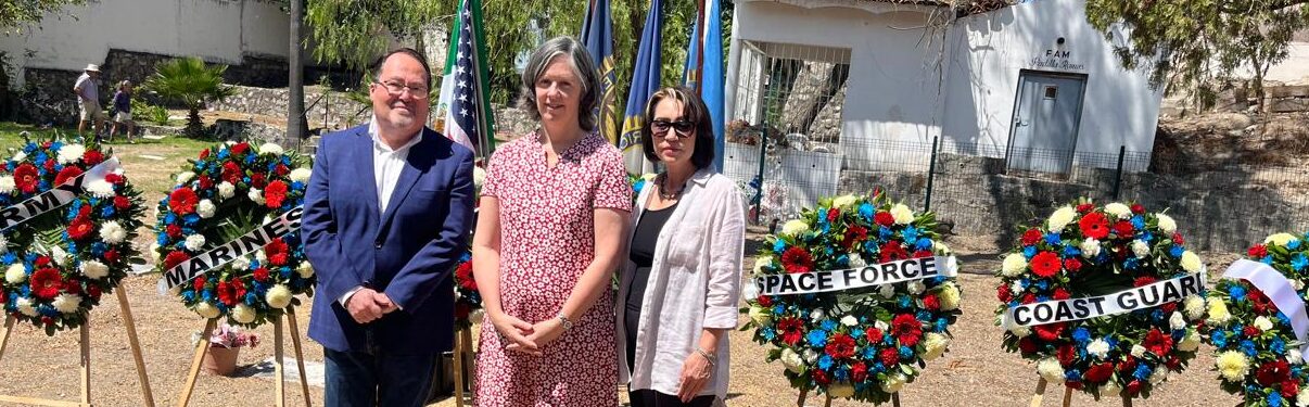  Memorial Day ceremony honors Expat  veterans at Chapala Cemetery <br /> <span style='color:#797979;font-size:15px;font-family: Georgia, Cambria, 'Times New Roman', Times, serif;'>U.S. Consul General joins Lakeside commemoration</span>
